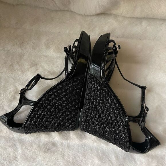 WHBM patent black ankle straps platform wedge sandals front bow accent SZ9.5 - Picture 7 of 9